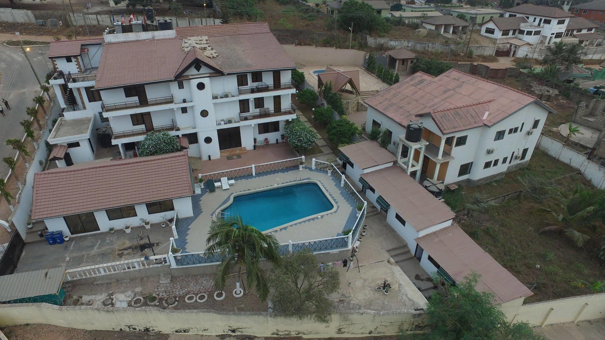 Hill View Hotel Mccarthy Hills Botianaw Exterior photo